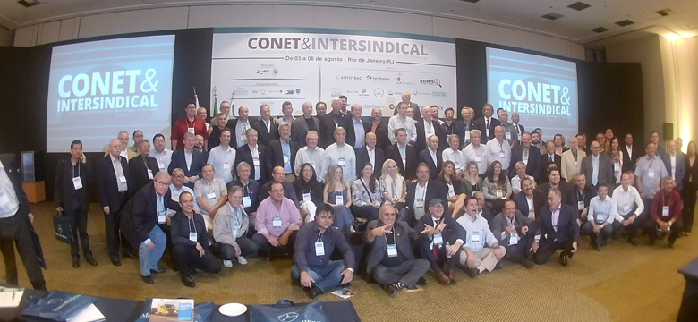 Empresários e lideranças do transporte reunidos no Conet&Intersindical