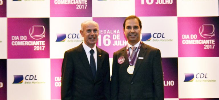 Fetcemg foi homenageada com a Medalha 16 de Julho