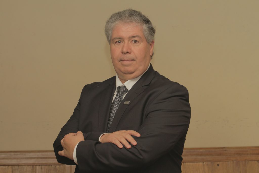 Gladstone Lobato é eleito novo presidente do Setcemg