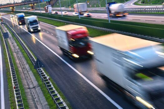 Falta de investimento em infraestrutura encarece o transporte de cargas no Brasil