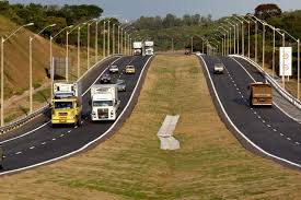 Arteris Fernão Dias faz ações de apoio ao motorista ao longo da rodovia