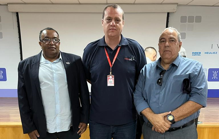 Assessor de Segurança Logística participa de visita técnica à IVECO