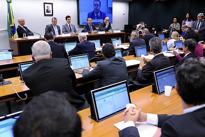 Parecer sobre reforma trabalhista deve ser votado até maio na Câmara