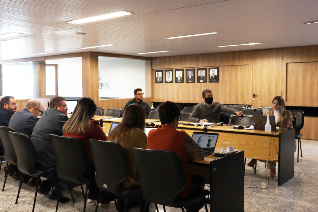 CÂMARA ÚNICA DE BENEFÍCIOS SE REÚNE NA FETCEMG