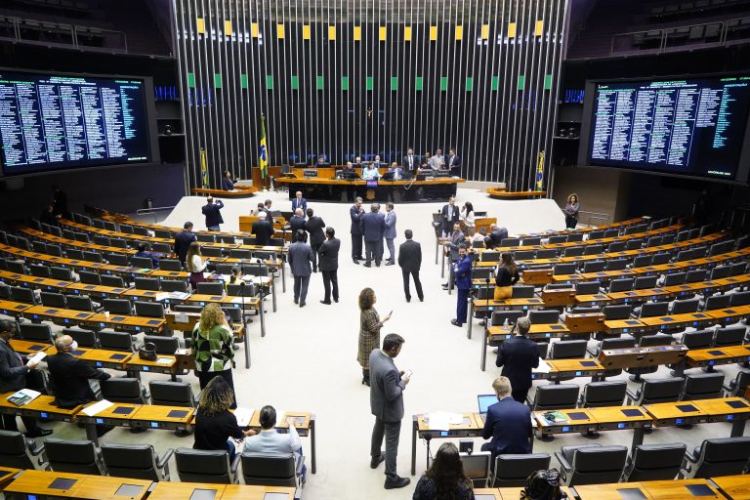 Câmara aprova requerimento de urgência para PL que altera a lei das PPPs