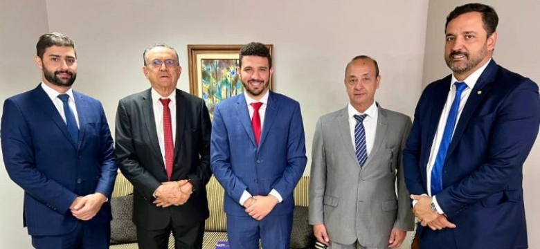 Com apoio da CNT, a Comissão de Viação e Transporte da Câmara aprova projeto que visa à renegociação de dívidas do TRC