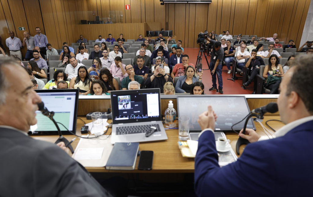 Parlamentares divergem sobre concessão de rodovias na RMBH