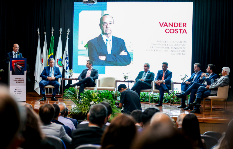 Conexão Transporte Mineiro debate concessão de rodovias e inovação em pesagem em Belo Horizonte