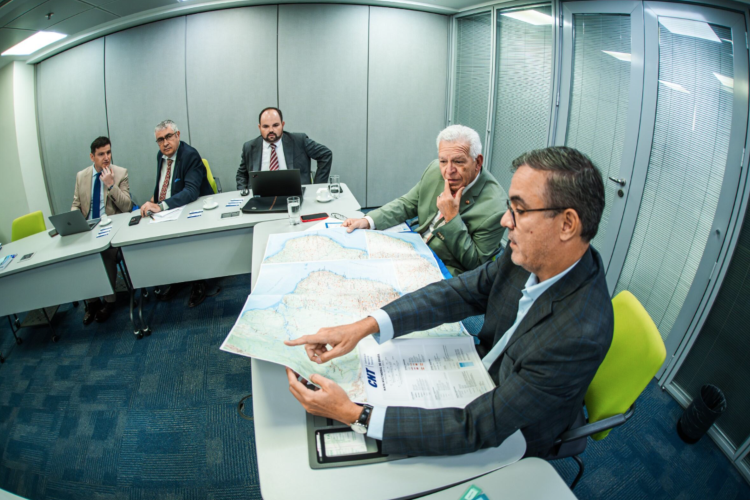 CNT e banco asiático debatem oportunidades de investimento em infraestrutura no Brasil