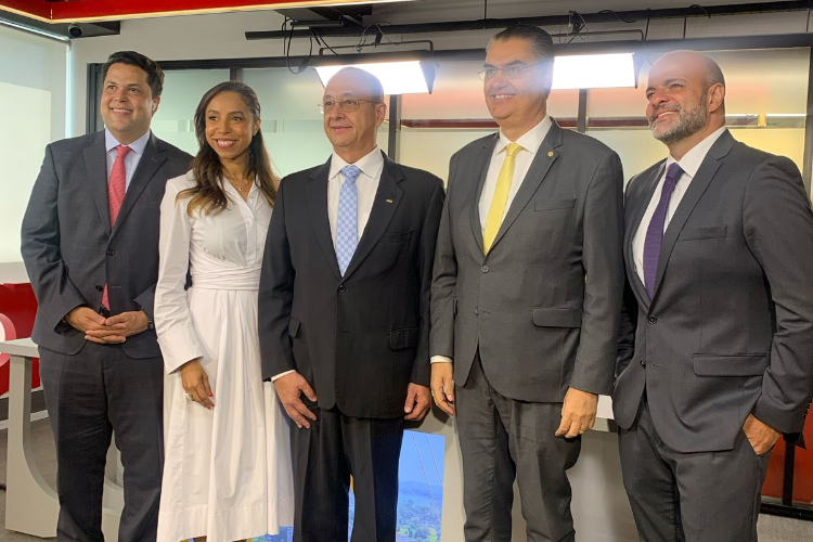 Presidente do Sistema Transporte participa da inauguração do novo estúdio da Itatiaia em Brasília