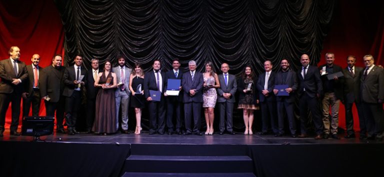 CNT premiou melhores reportagens sobre o transporte