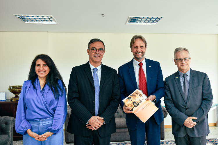 Projeto do combustível do futuro é aprovado na Câmara com contribuições da CNT