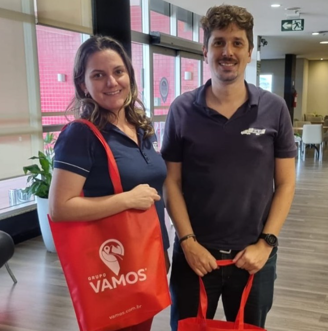 COMJOVEM Centro-Oeste Mineiro participa de almoço para transportadores