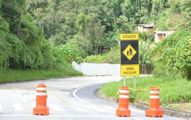 Trânsito livre na BR-040 sentido RJ