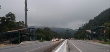 ADIADA PARA SEXTA IMPLANTAÇÃO DE PASSARELA NA BR-040 EM PETRÓPOLIS 