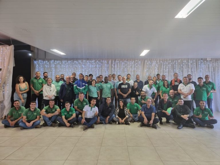 Federações do transporte de Minas Gerais se reúnem no encontro do maior programa ambiental do transporte da iniciativa privada no Brasil em Cariacica-ES