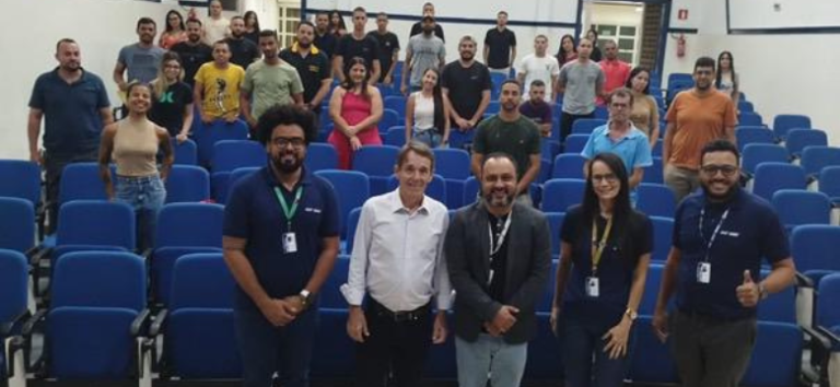Presidente do SINDINOR e diretor da FETCEMG participa de aula inaugural do curso técnico em logística do SEST SENAT Montes Claros
