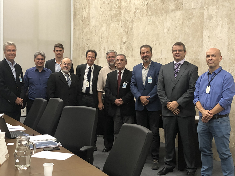 FETCEMG APRESENTA INFORMAÇÕES SOBRE O TRC EM REUNIÃO COM O BANCO CENTRAL