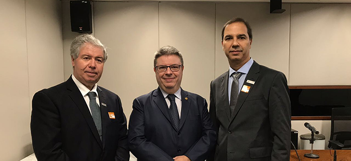 Empresários mineiros vão à Brasília em apoio à reforma da previdência