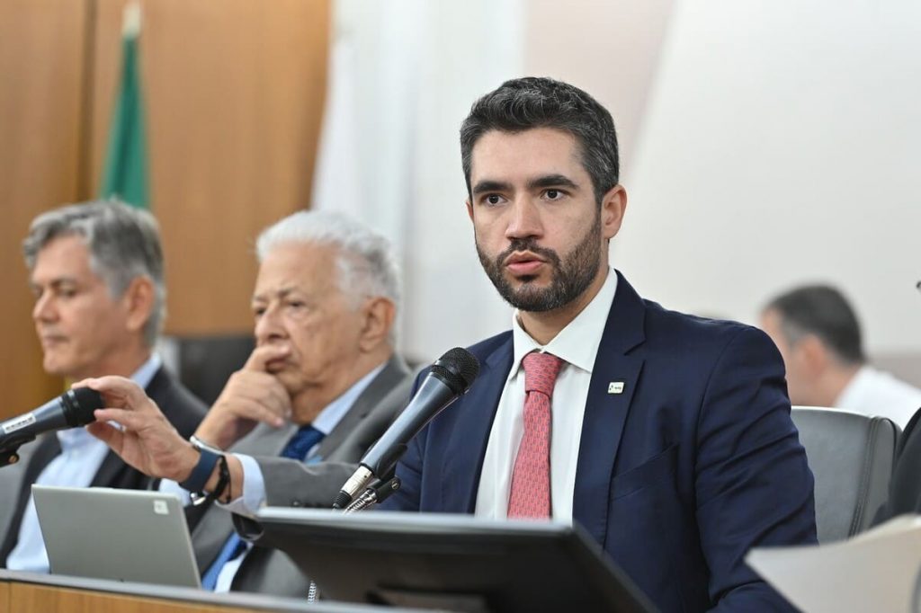 Novo diretor da ANTT divide superintendência de concessões entre rodovias e ferrovias