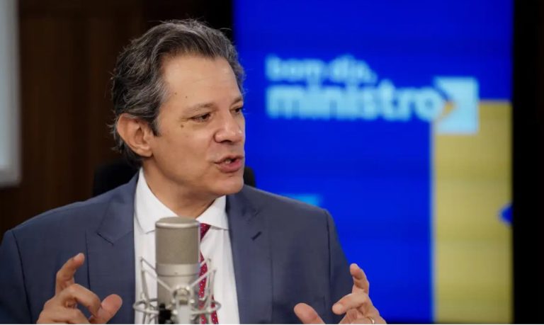 HADDAD DIZ QUE PROPOSTA PARA DESONERAÇÃO VAI NA LINHA DA PACIFICAÇÃO