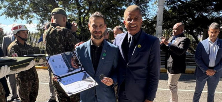 Supervisor do CRMG é homenageado pelo Exército Brasileiro durante solenidade da 4ª Região Militar