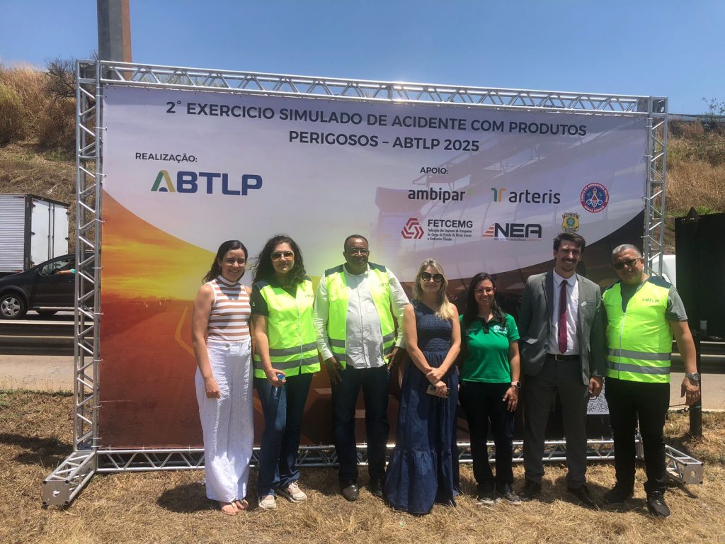 ABTLP e FETCEMG realizam simulado de emergência ambiental na BR-381