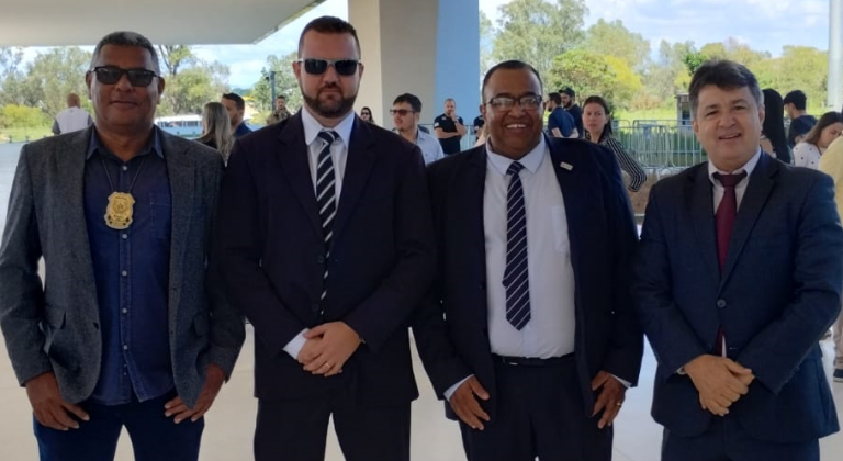 FETCEMG prestigia entrega de novas viaturas da PMMG