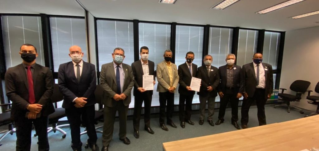 Fetcemg marca presença em ato oficial para a reforma da sede da delegacia de roubo de cargas