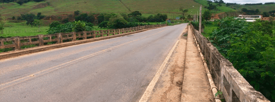 MG-133, na Zona da Mata, tem ponte liberada para passagem de qualquer tipo de veículo