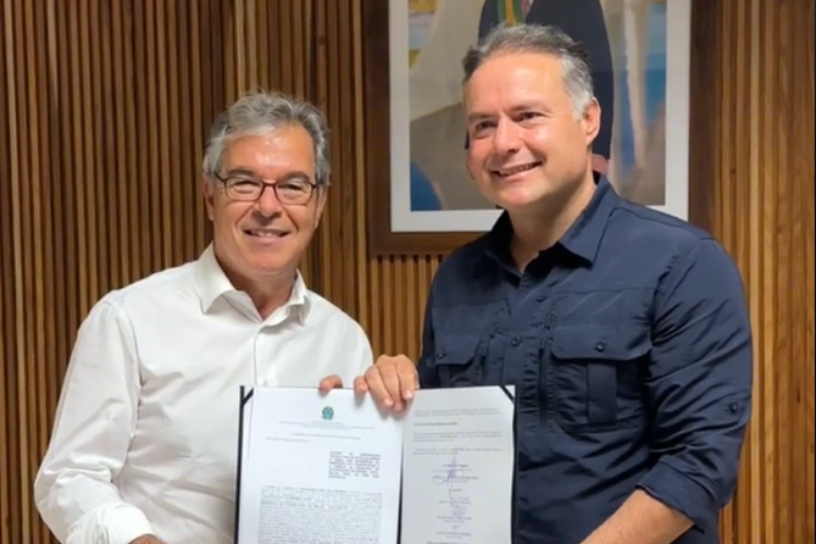 Sistema Transporte participa de assinatura de acordo para atrair investimento estrangeiro