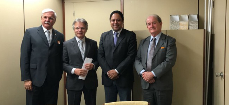 José Hélio Fernandes é recebido pelo relator da Comissão Especial sobre fim da desoneração da folha de pagamento