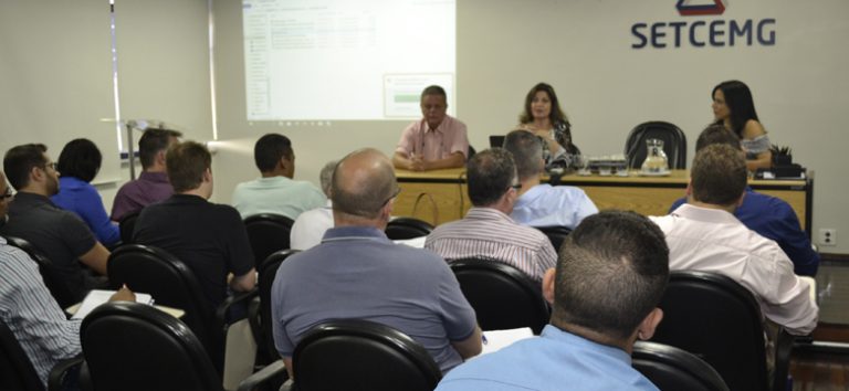 Núcleo Pedagógico Regional se reuniu na Fetcemg