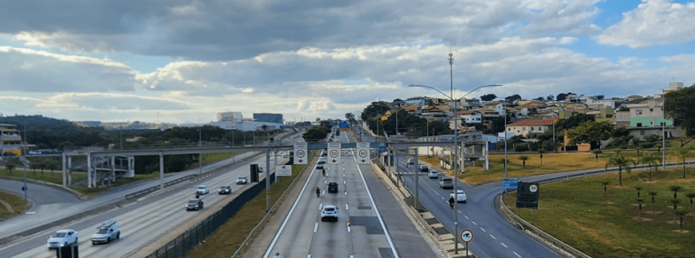 Obras de segurança viária chegam à LMG-800, acesso ao Aeroporto de Confins
