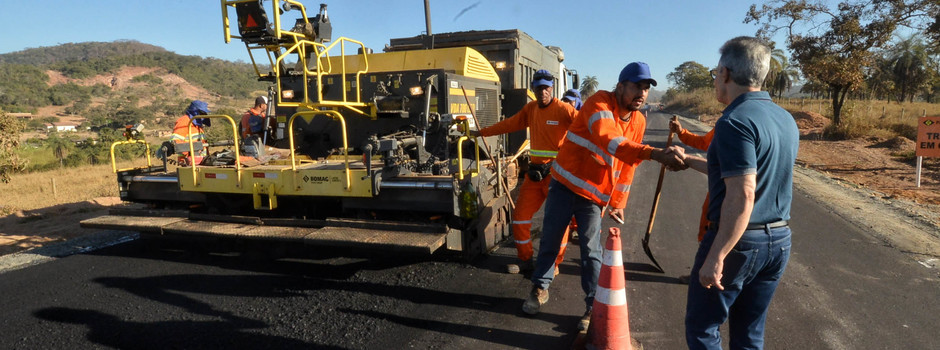 Governo de Minas licitou R$ 1,4 bi em obras rodoviárias nos últimos quatro meses