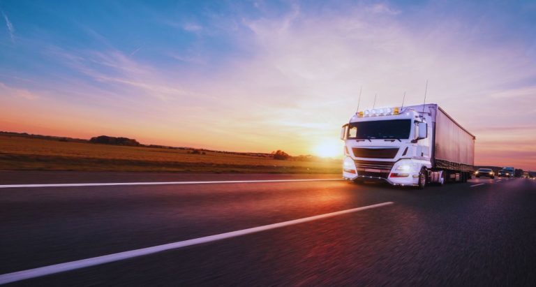 Setor de Transportes se destaca na geração de empregos, mas desafios podem comprometer sequencia positiva