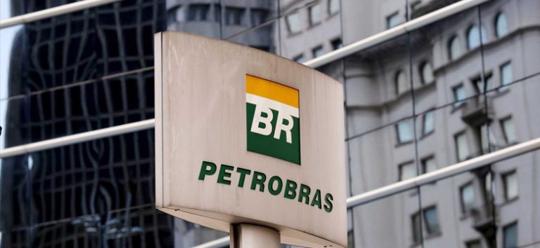 Petrobras anuncia aumento de R$ 0,22 no diesel a partir deste sábado (1º)