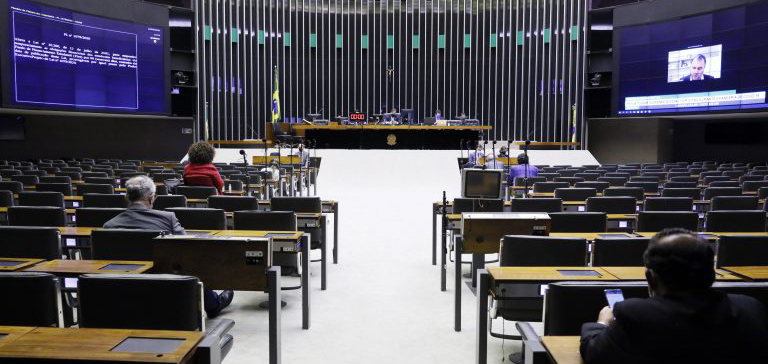 Plenário pode votar hoje (23) projeto que reformula o Código de Trânsito