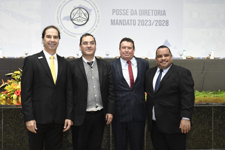 FETCEMG prestigia posse da nova diretoria da Fettrominas