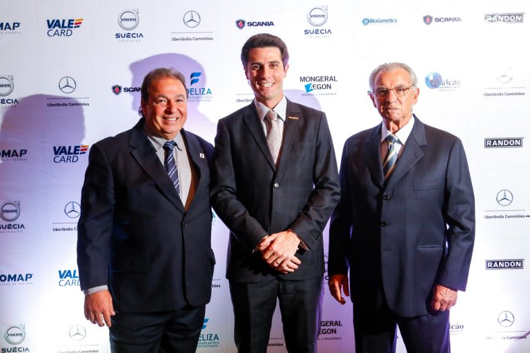 Settrim comemora 30 anos e realiza evento para homenagear empresários do transporte