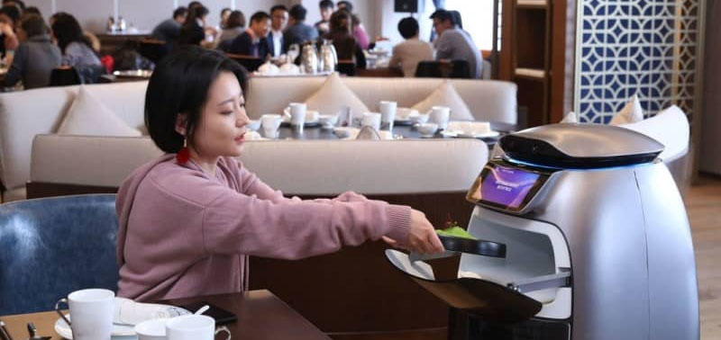 A pandemia acelera a mudança de mão-de-obra de humanos para robôs, segundo pesquisa do WEF