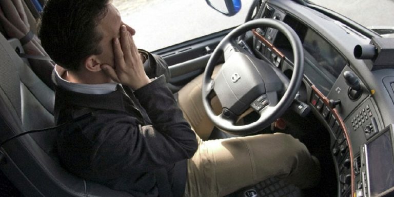 10% dos motoristas dirigem com sono