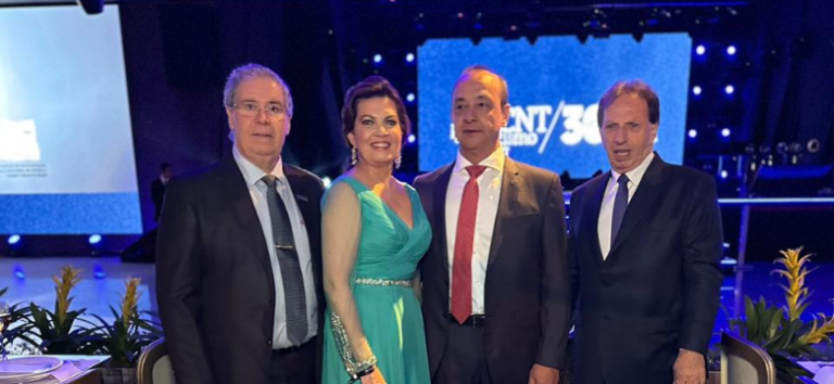 Vice-presidente da FETCEMG prestigia entrega do prêmio CNT