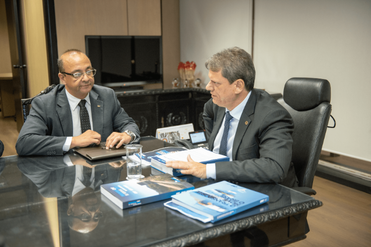 Presidente da CNT se reúne com o ministro da Infraestrutura