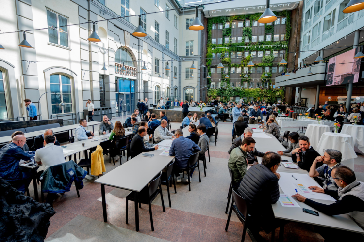 Delegação brasileira na Suécia participa de dinâmicas inovadoras, propostas pela Stockholm School of Economics