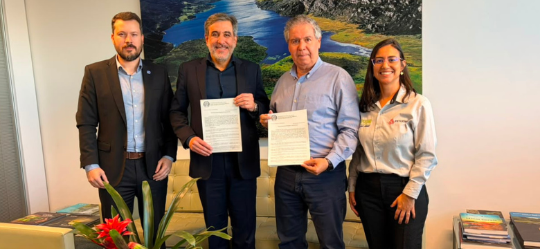 FETCEMG e Secretaria de Meio Ambiente firmam protocolo para impulsionar a sustentabilidade no transporte de cargas em Minas Gerais