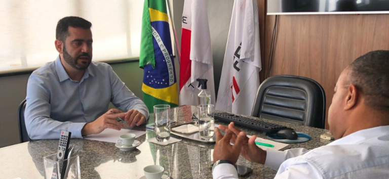 FETCEMG discute segurança pública e combate ao roubo de cargas com a SEJUSP