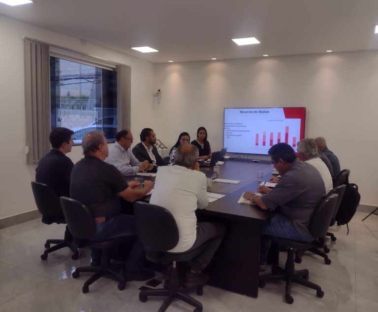 COMJOVEM do Centro Oeste Mineiro participa de reunião da diretoria do SETCOM